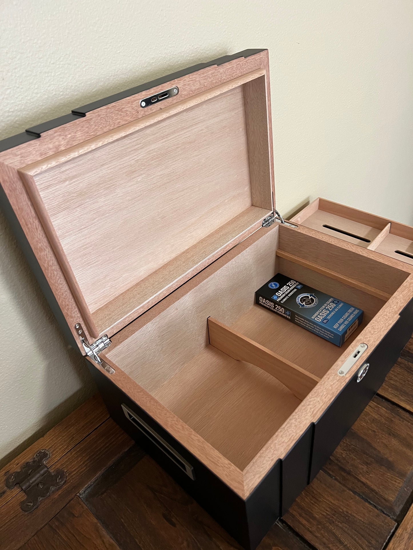 Brigham Eclipse Desktop Humidor