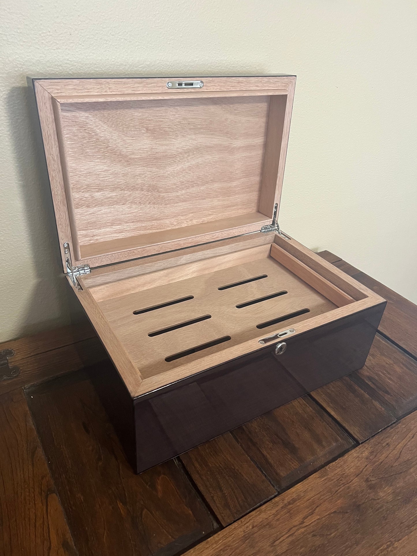 Brigham Parhelion Desktop Humidor (125 Ct.)