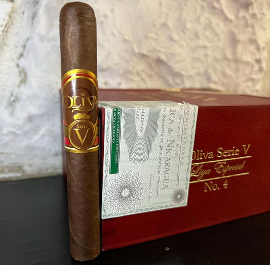 The Oliva Serie V No. 4