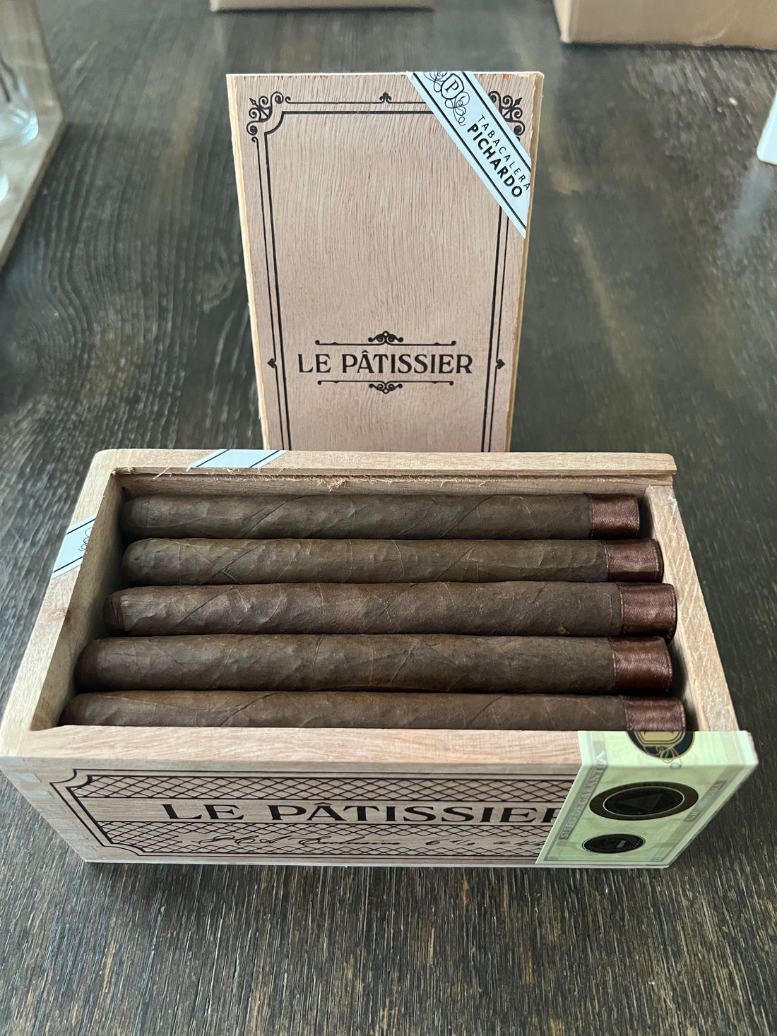 Le PÂTASSIER by Crowned Heads