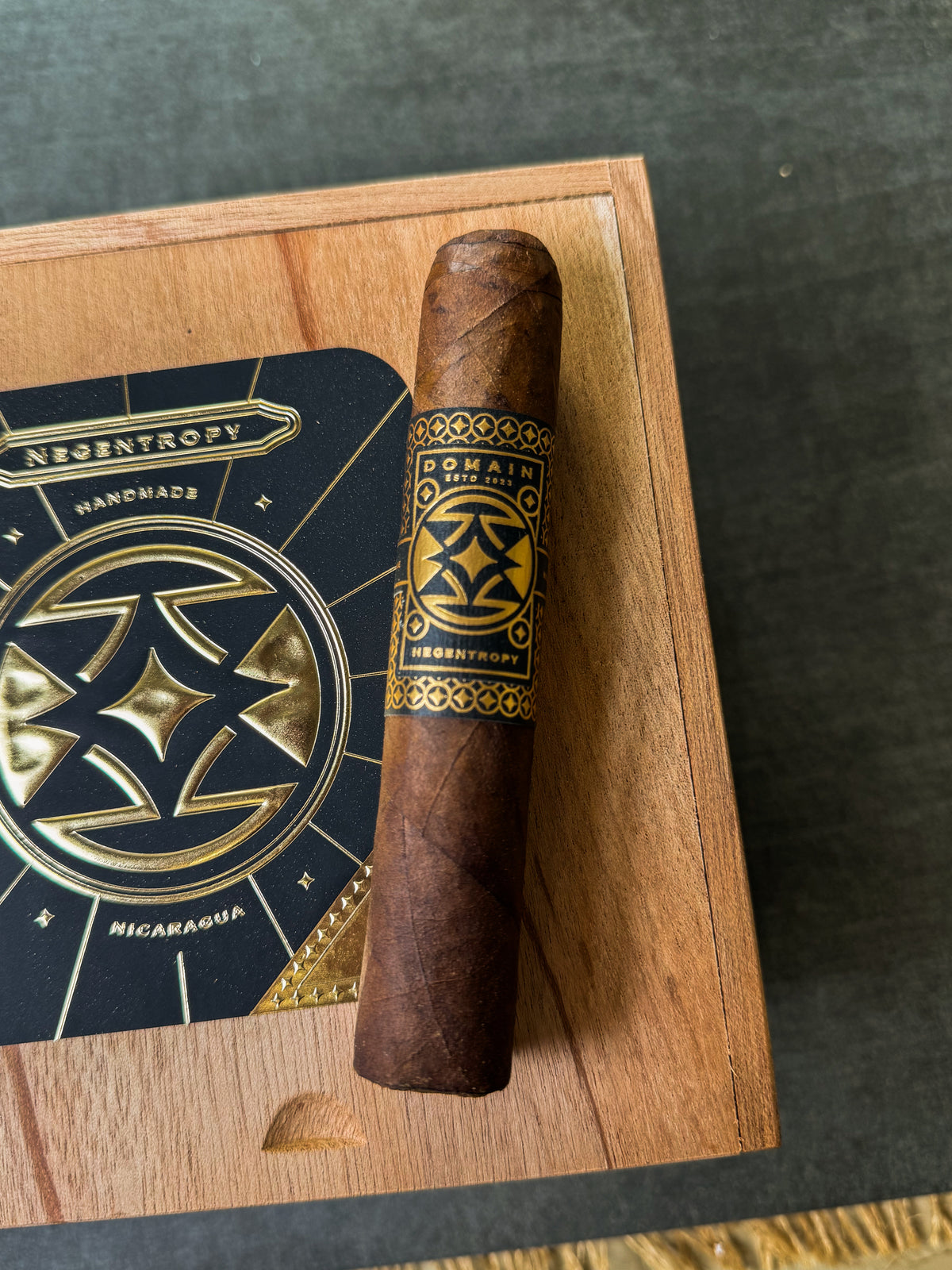 Domain Cigars Negentropy Robusto Gordo