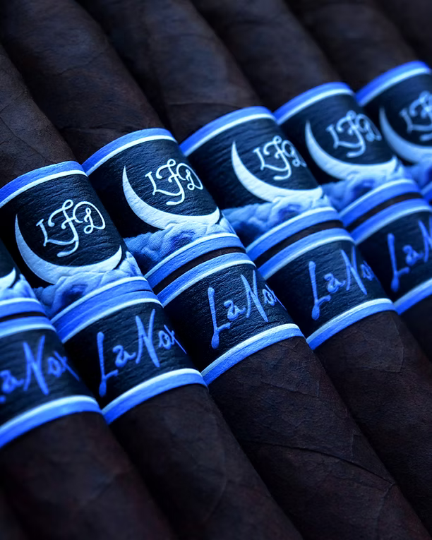 LFD La Nox La Flor Dominicana