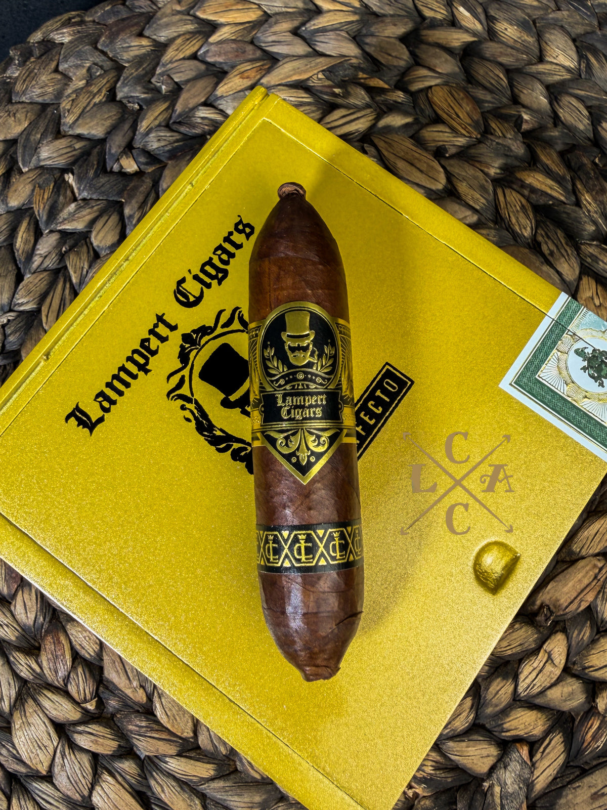 Lampert Cigars Oro Small Batch Short Perfecto