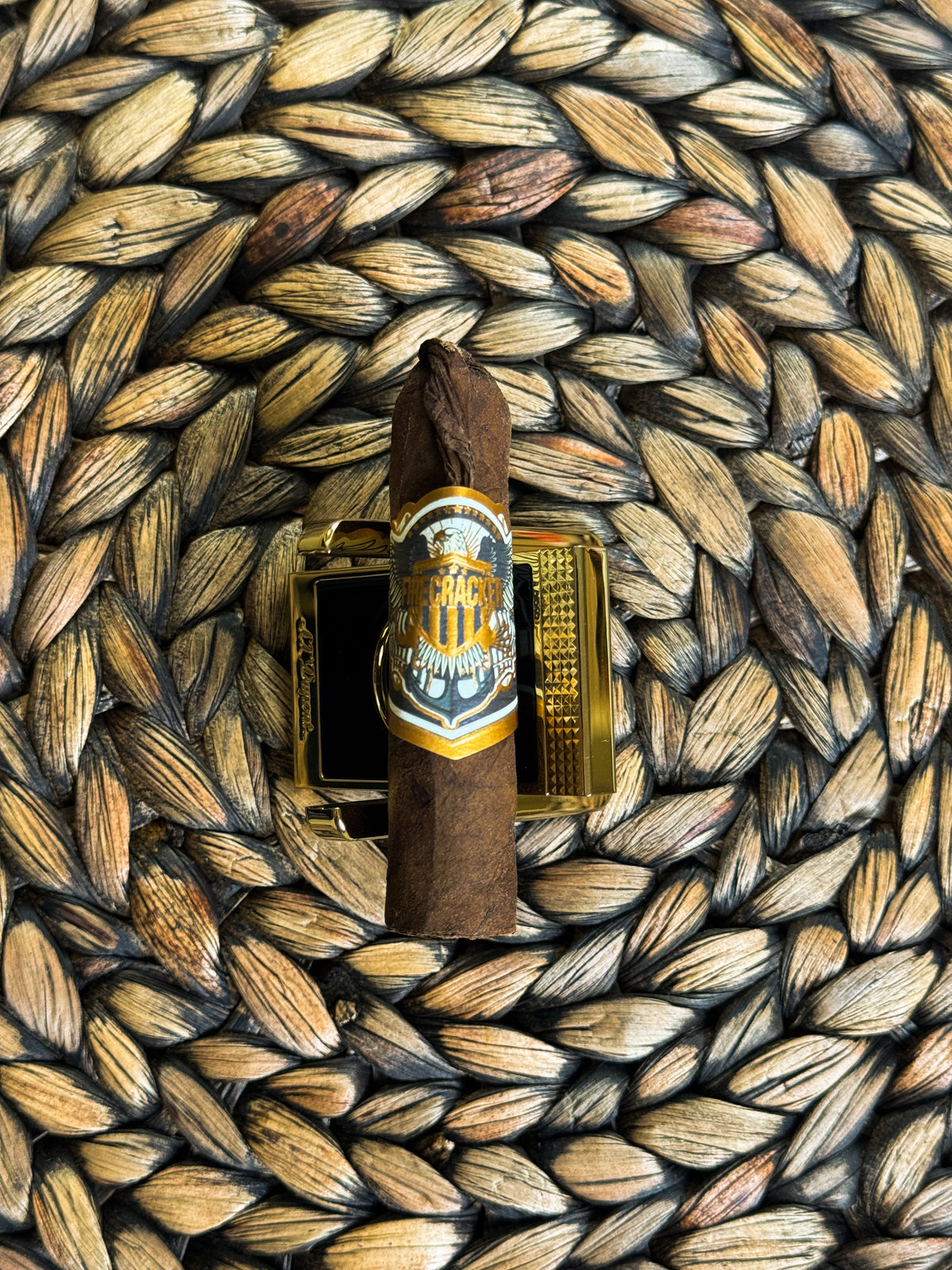United Cigars FireCracker Black Bomb